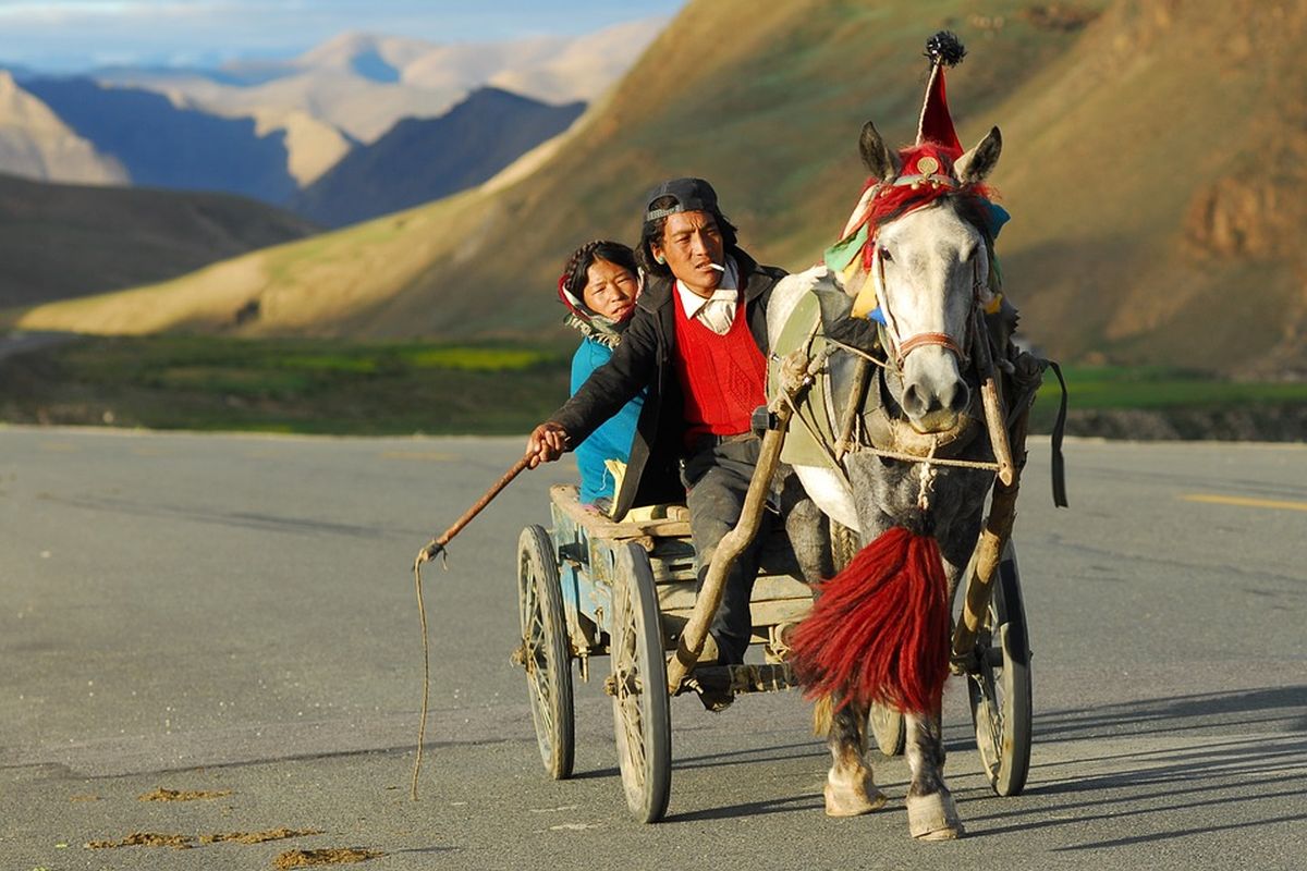 Deluxe Overland Tour Via Kyrung – Applicable For Foreign Nationals With Visa Application In Kathmandu